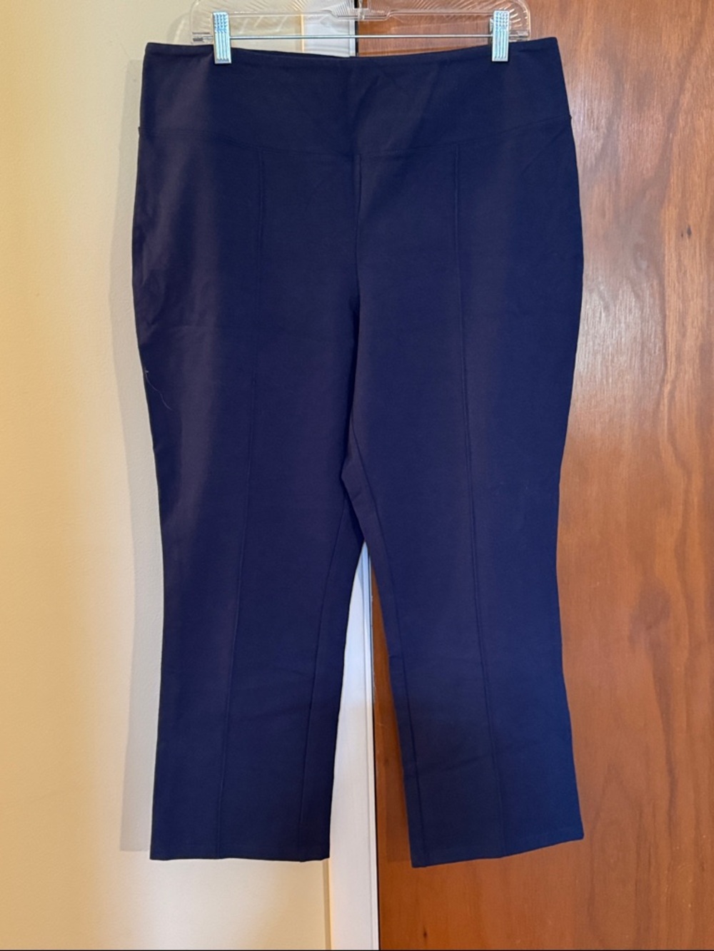 Women with Control 86/14 Classic Navy Cropped Ponte Pants